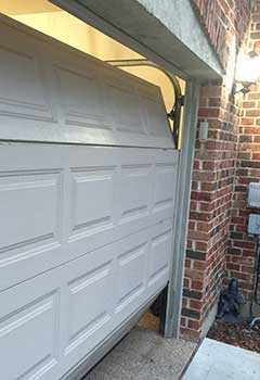 Garage Door Off Track Moorpark - GarageDoorrepairsimivalley Garage Door Off Track Moorpark 1